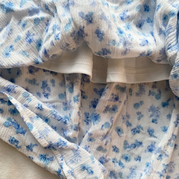 white and blue gauze floral daisy long skirt - Picture 5 of 5